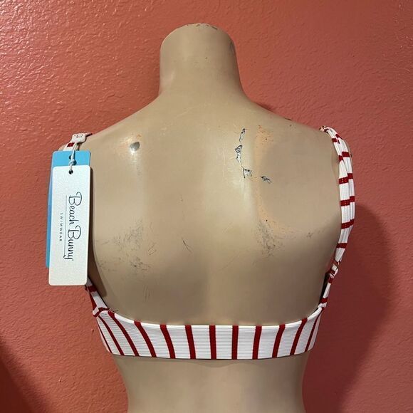 BEACH BUNNY TOP!! - Picture 2 of 6